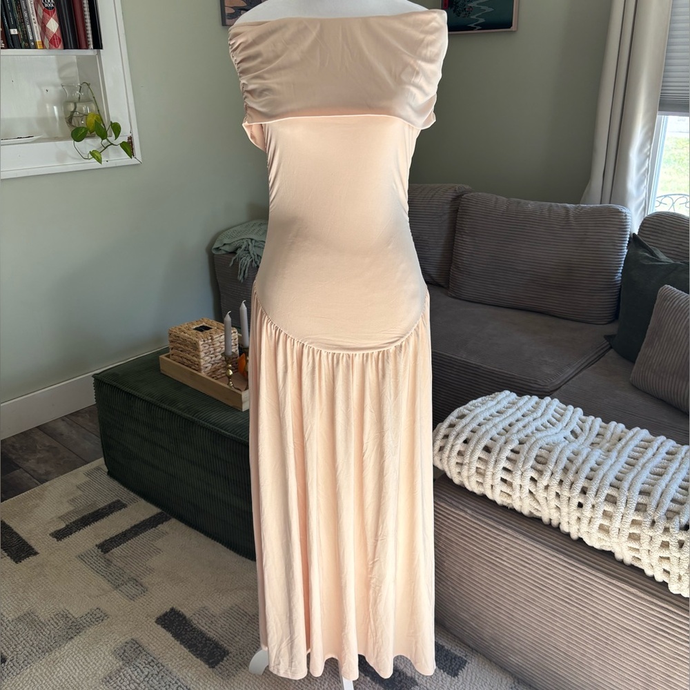 Cream Off The Shoulder Maxi Dress 🤍